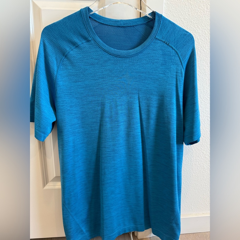 Lululemon Metal Vent Tech TShirt, Men's Medium